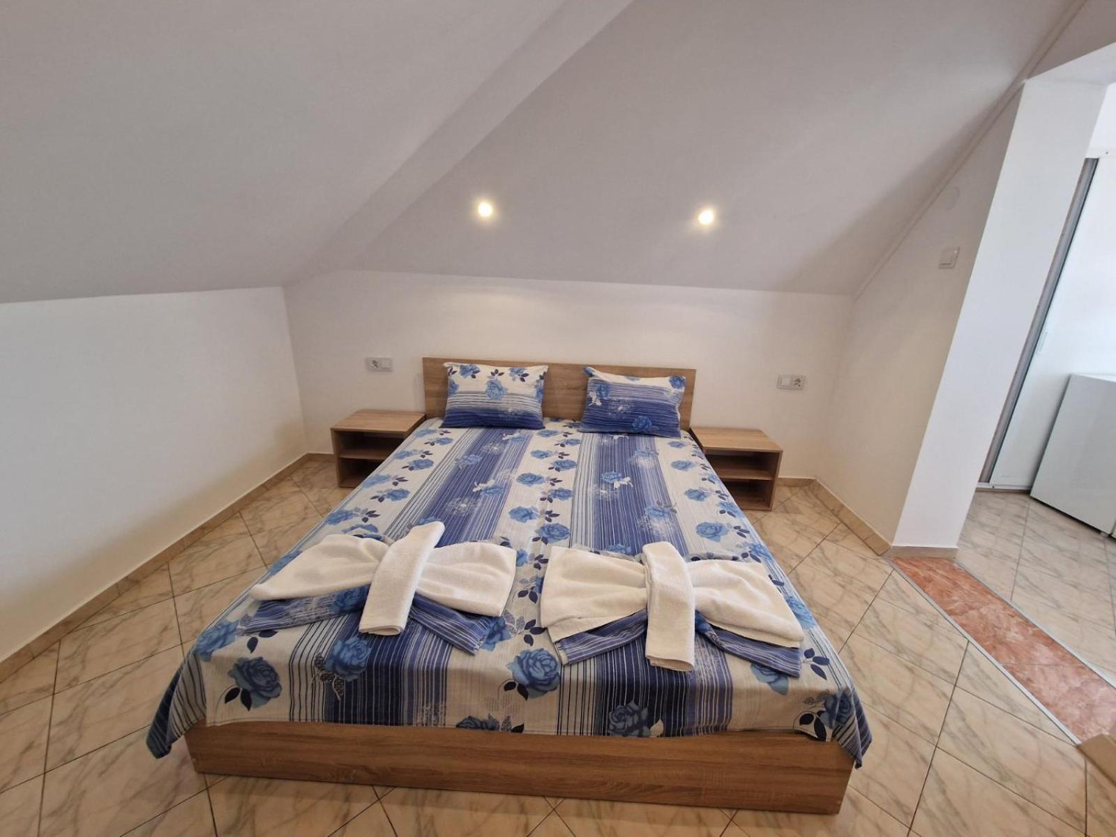 Guest House Yanina Sozopol Bagian luar foto